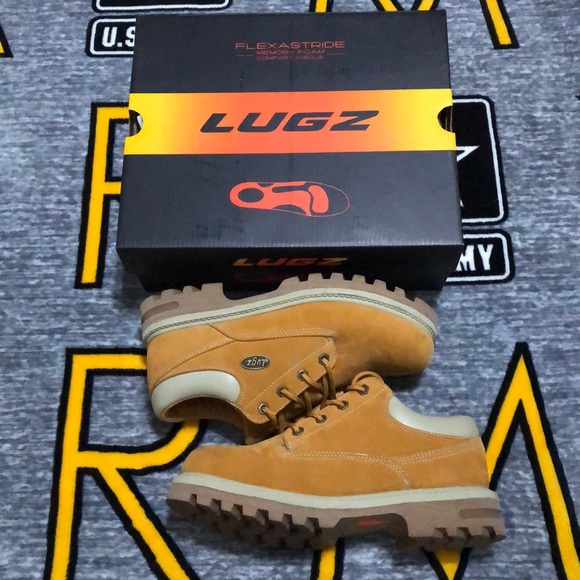 Men’s Lugz Boots. 6.5 Price is FIRM! - Picture 2 of 7